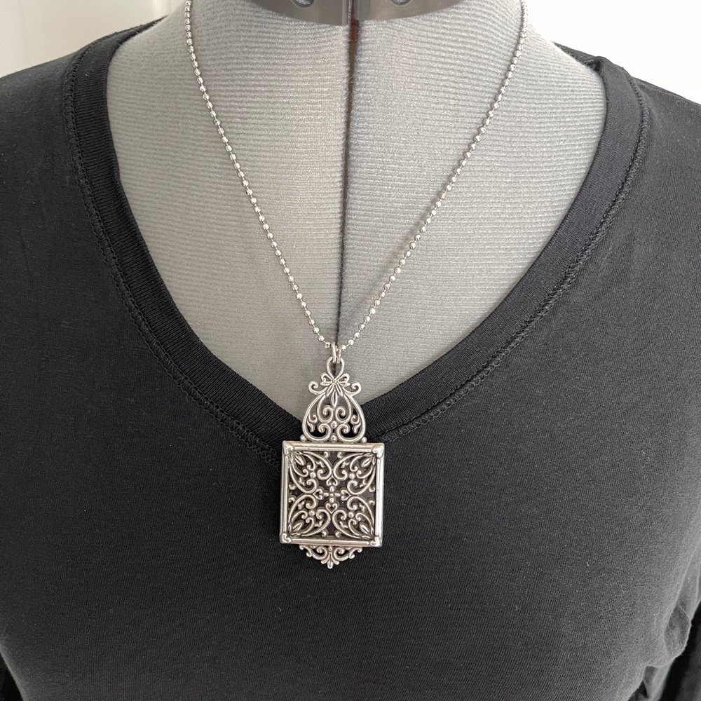 Vintage Filagree Mirrored Necklace